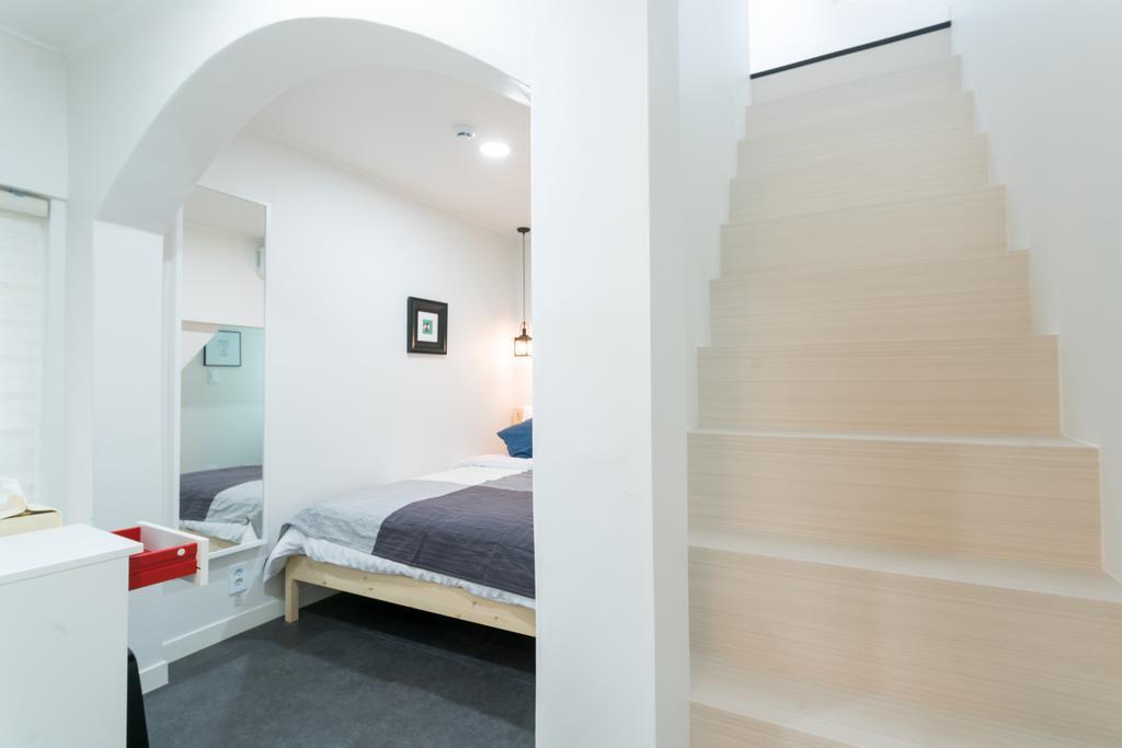 招待所 Neat House